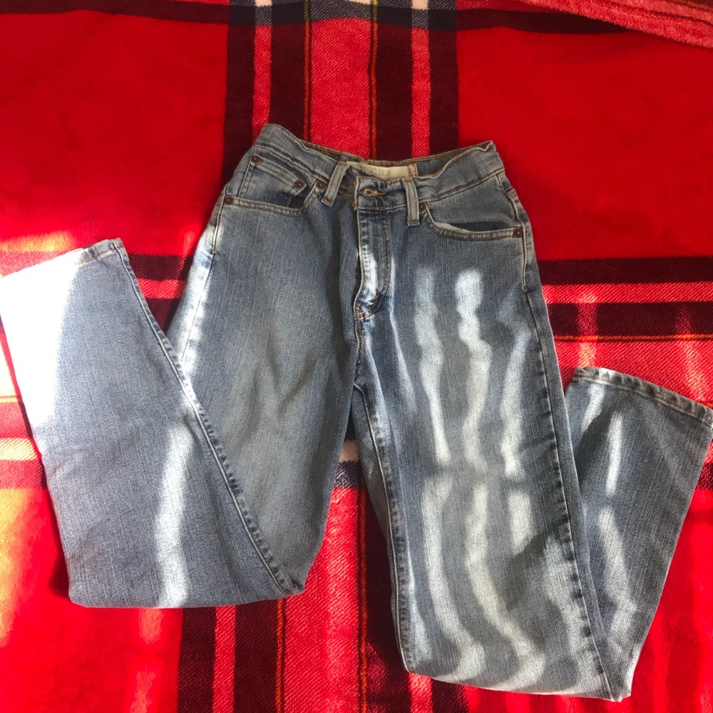 LEVI BOYFRIEND JEANS WOMENS SMALL (CLASSIC SLIM)
